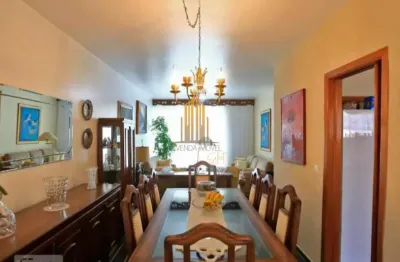 Campo belo - casa térrea com 180m² 3 dormitórios, 1 suíte, 3 banheiros e 2 vagas de garagem.