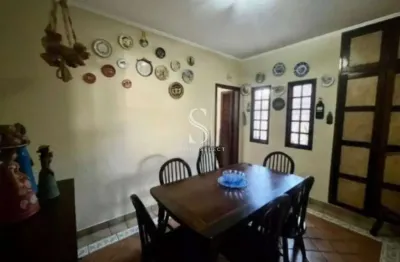 Campo belo - casa sobrado de 137m² com 3 dormitorios, 2 banheiros e 2 vagas de garagem.