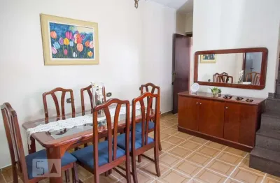 Casa com 3 quartos à venda na Rua Odete Gomes Barreto, 201, Vila Carrão, São Paulo