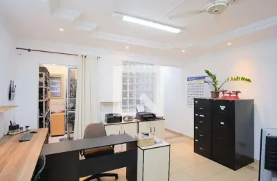 Casa com 3 quartos à venda na Rua Biguaçu, 353, Vila Carrão, São Paulo