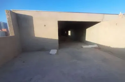 Cobertura sem condomínio com 3 dormitórios e com 2 vagas de garagem