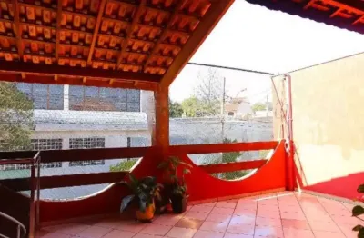 Sobrado a venda com 2 dormitorios e 2 vagas de garagem