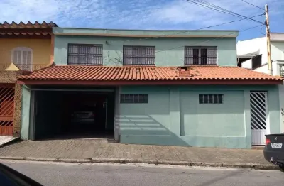 Casa assobradada, 3 dormitórios, 4 vagas em santo andré