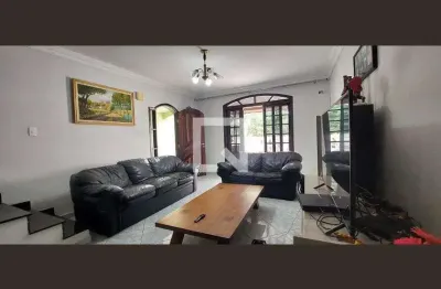 Casa com 3 quartos à venda na Avenida das Nações, 2380, Parque Capuava, Santo André