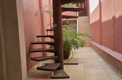 Sobrado á venda em santo andré com 185m² 3 dormitórios  em jardim alzira franco - santo andré