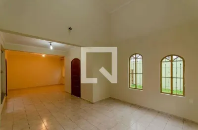 Casa com 3 quartos à venda na Rua Marialva, 146, Cidade Patriarca, São Paulo