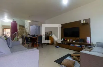 Casa com 3 quartos à venda na Rua Rogério Giorgi, 1778, Vila Carrão, São Paulo