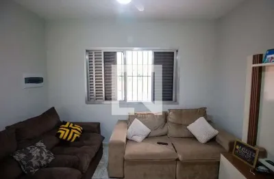 Casa com 2 quartos à venda na Rua Toreiros, 111, Itaquera, São Paulo