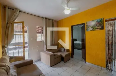 Casa com 2 quartos à venda na Rua Damásio Pinto, 480, Itaquera, São Paulo