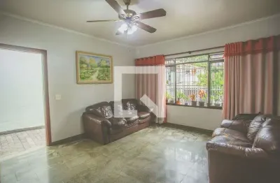 Casa com 3 quartos à venda na Rua Antônio Calixto Abrão, 46, Saúde, São Paulo