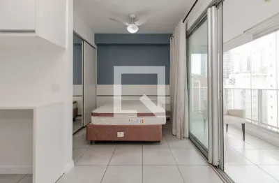 Kitnet / Stúdio à venda na Rua Guararapes, 388, Brooklin, São Paulo