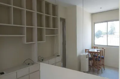 Apartamento no Condomínio Edificio Heloiza na Saúde com 52m² 2 dormitórios 2 banheiros 1 vaga