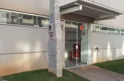 Galpão industrial de 850m² com pé direto de 10mts, doca, escritório e banheiros