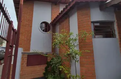 Imperdível: casa à casa colônia jundiaí, 3 quartos, 2 banheiros, 2 vagas de garagem, 138m².