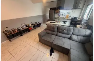 Sobrado com 4 quartos (2 suites c/ planejados e ar), cozinha planejada 2 vagas ao lado da anhanguera