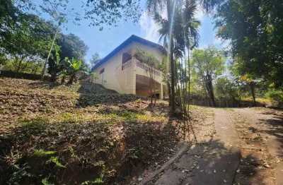 Chácara de luxo para locação em jundiaí-sp, bairro caxambu: 3 quartos, 1 suíte, 2 salas, 3 banheiros, 3 vagas de garagem.