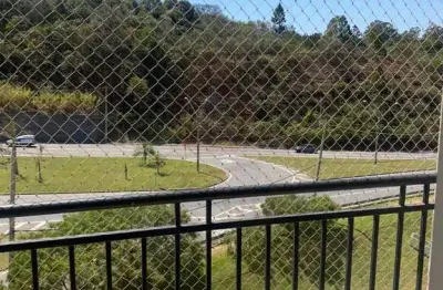 Apartamento com 2 quartos (1 suite/planejados), cozinha planejada e 1 vaga coberta