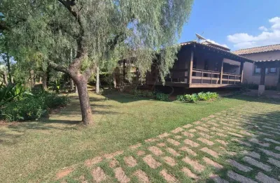 Residência em condomínio exclusivo em cabreúva-sp: 4 quartos, 4 suítes, 2 salas, 5 banheiros, 6 vagas, 340m².