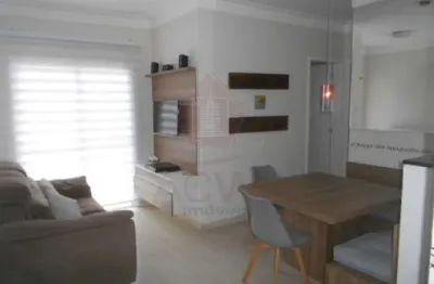 Apartamento mobiliado de 2 quartos (planejados), cozinha planejada e 1 vaga coberta