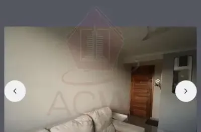 Apartamento de 2 quartos, cozinha planejada e 1 vaga coberta no terra da uva