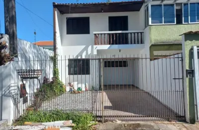 Sobrado com 3 quartos  para alugar, 121.00 m2 por r$2850.00  - cajuru - curitiba/pr