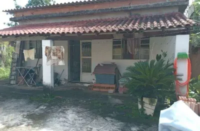 Campo grande casa 2 quartos, em rua particular tipo condomínio fechado, local tranquilo