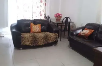 Casa linear em terreno 10x25, com 2 quartos, mais 1/2 água, sta rita, cg - rj