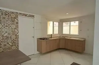 Casa a venda c/ 3 quartos, 4 banheiros e piscina em cond. fechado, ilha de guaratiba - rj