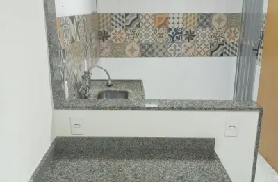 Quitinete em andar térreo a poucos minutos do centro de campo grande e do park shopping