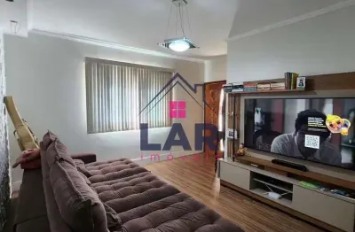 Uma linda casa localizada no bairro parque real com excelente acabamento