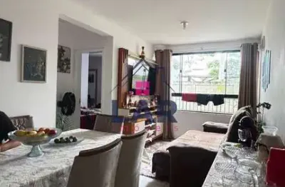 Um lindo apartamento localizado no condomínio carmelias, com ótimo acabamento
