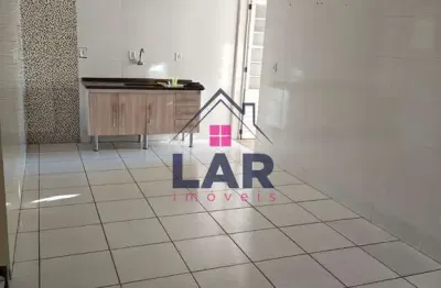 Vende-se uma bela casa com localização no bairro foch, com excelente acabamento