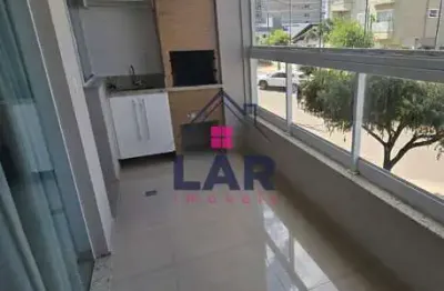 Vende-se apartamento com excelente localização e acabamento de primeira