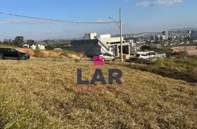 Vende-se terreno com excelente topografia e localização em pouso alegre