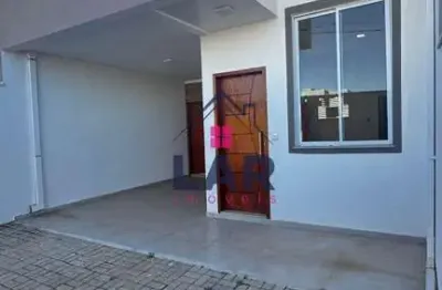 Vende-se casa com excelente acabamento e localização em pouso alegre