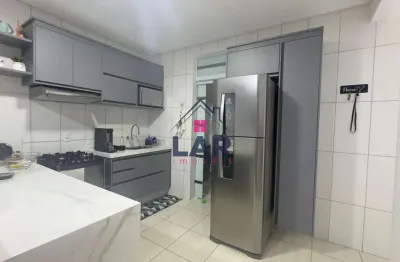 Vende-se apartamento com excelente acabamento e localização