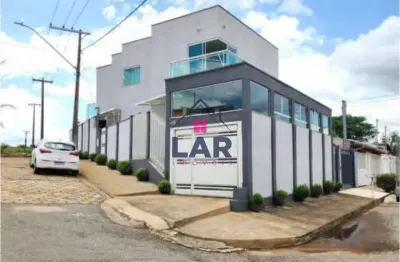 Excelente casa à venda no jardim califórnia  apresentamos um belo imóvel