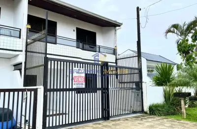 Casa com 3 quartos à venda na Avenida Vinte e Nove de Abril, 820, Centro, Guaratuba