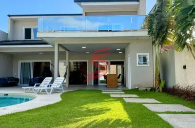 Casa alto padrão, com 03 suítes e piscina no centro  -  guaratuba