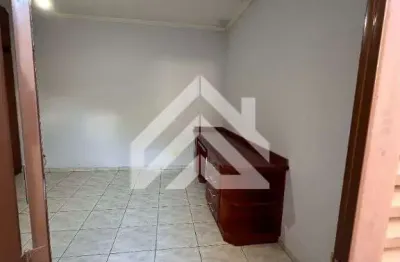 Otima casa na vila paulsita, com 3 dortmitorios! aceita financiamento!