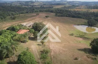 Sitio a venda em corumbatai com 3 alqueires com poco artesiano e casa sede!