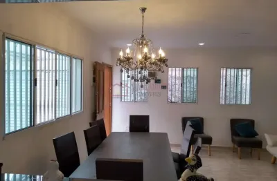 Casa com 3 dormitórios á 11 min a pé até a estação primavera-interlagos