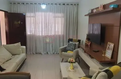 Sobrado com 3 dormitórios ao lado do clube sesc interlagos