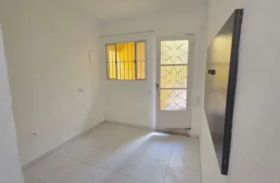Casa com 1 quarto para alugar na Rua José Cândido, Parque Alto do Rio Bonito, São Paulo
