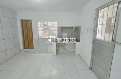 Casa com 1 Quarto e cozinha ao lado da estação Primavera-Interlagos