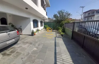 Casa com 4 quartos à venda na Rua São Bernardo, Boqueirão, Praia Grande