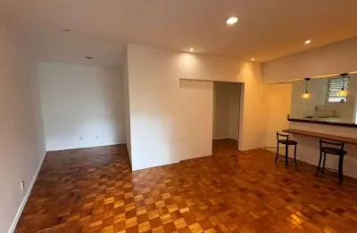 Apartamento com 2 quartos à venda na rua belisário távora, 647, laranjeiras, rio de janeiro, 73 m2 por r$ 790.000