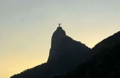 Fantástica cobertura em botafogo com vista cinematográfica