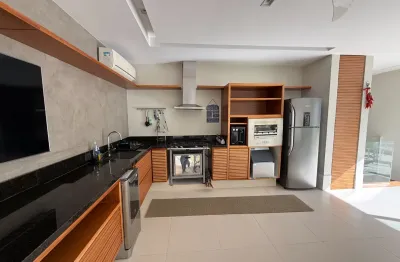 Cobertura triplex reformada no leblon – conforto, exclusividade e vista para o verde