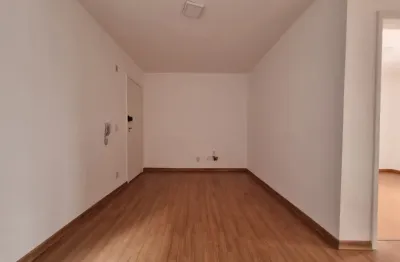 Apartamento de 2 quartos , 1 banheiro recém reformado a venda no bairro marilândia.